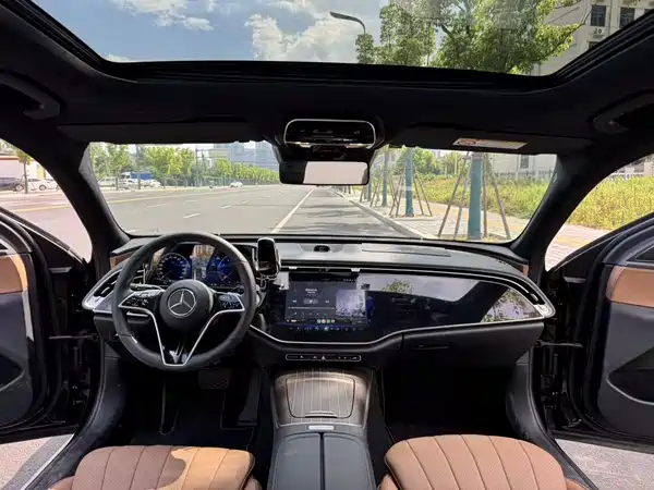 Mercedes-Benz E-Class 2025