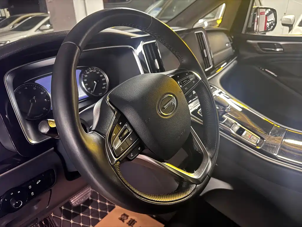 GAC Trumpchi M8 2022 — фото 10