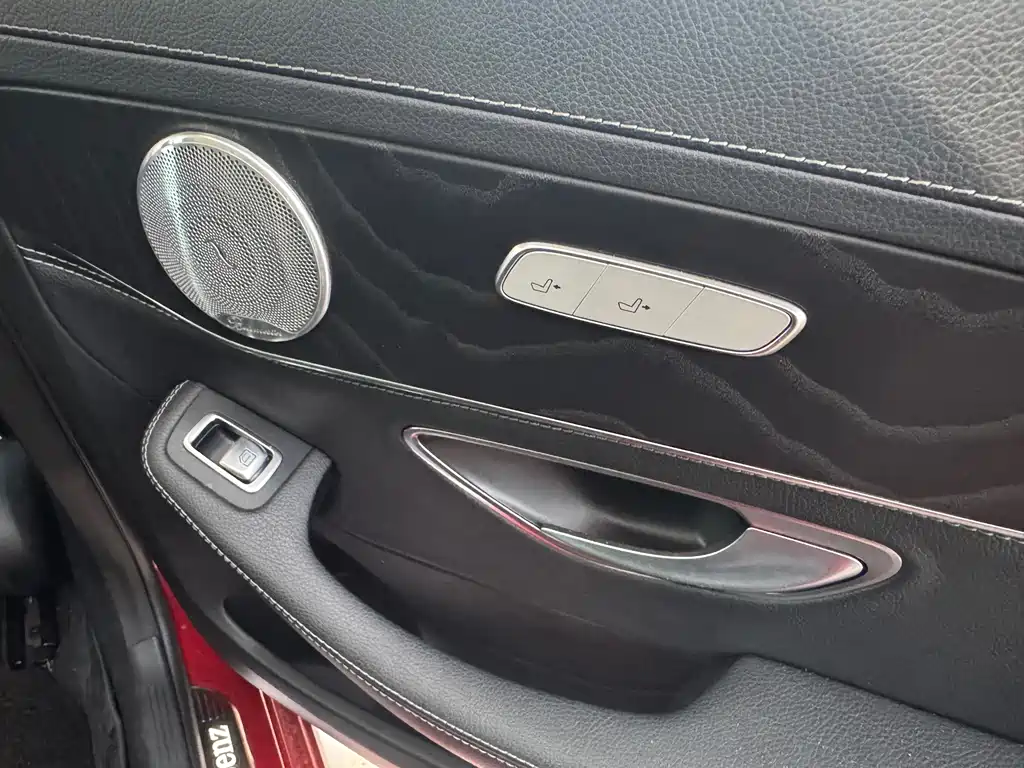 Mercedes-Benz C-Class 2019 — фото 18