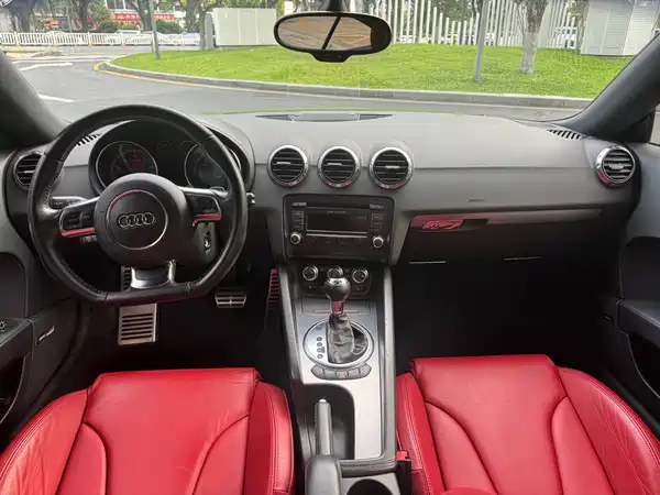 Audi TT 2011