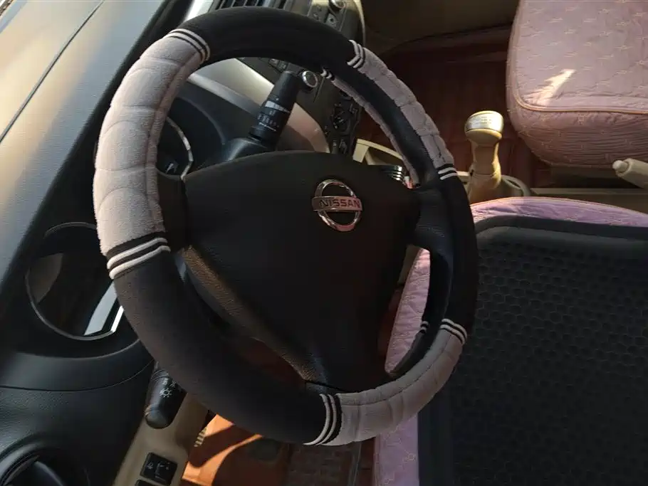 Nissan Livina 2014 — фото 15