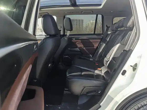 GAC Trumpchi GS8 2017