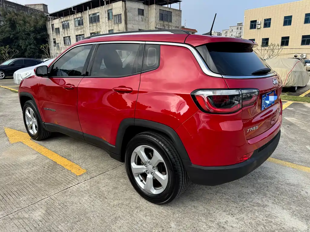 Jeep Compass 2017 — фото 4