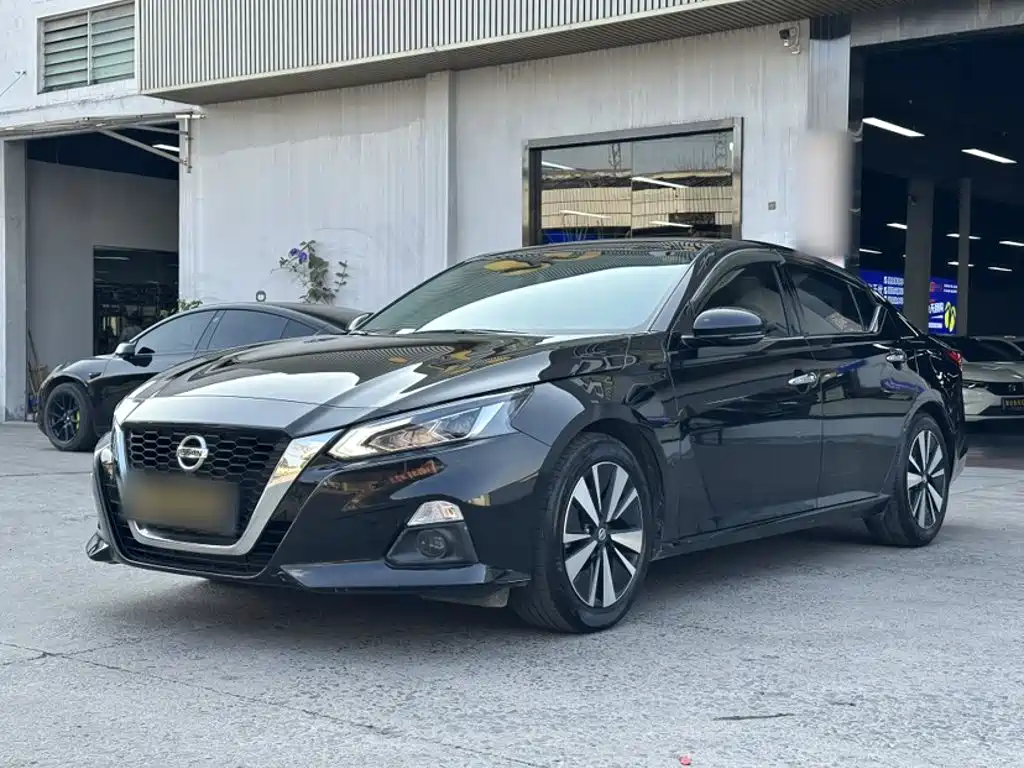 Nissan Teana 2022