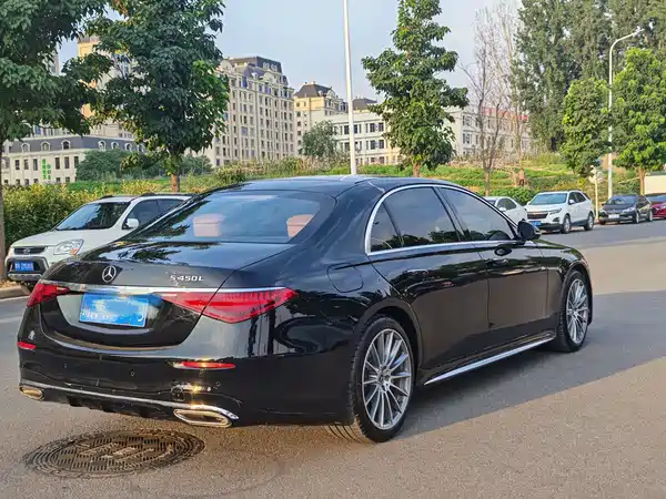 Mercedes-Benz S-Class 2023