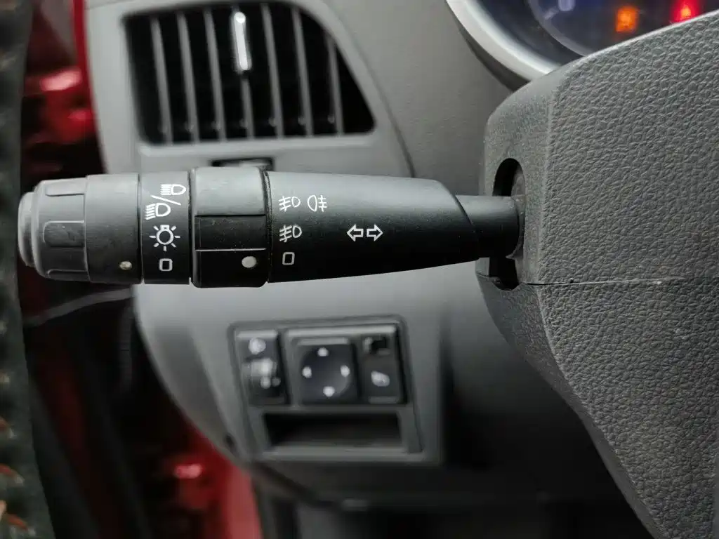 Dongfeng Fengshen AX3 2016 — фото 21