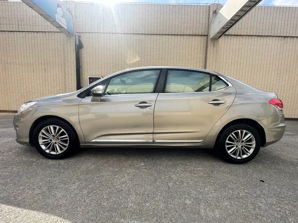 Citroën C4L 2016 — фото 8