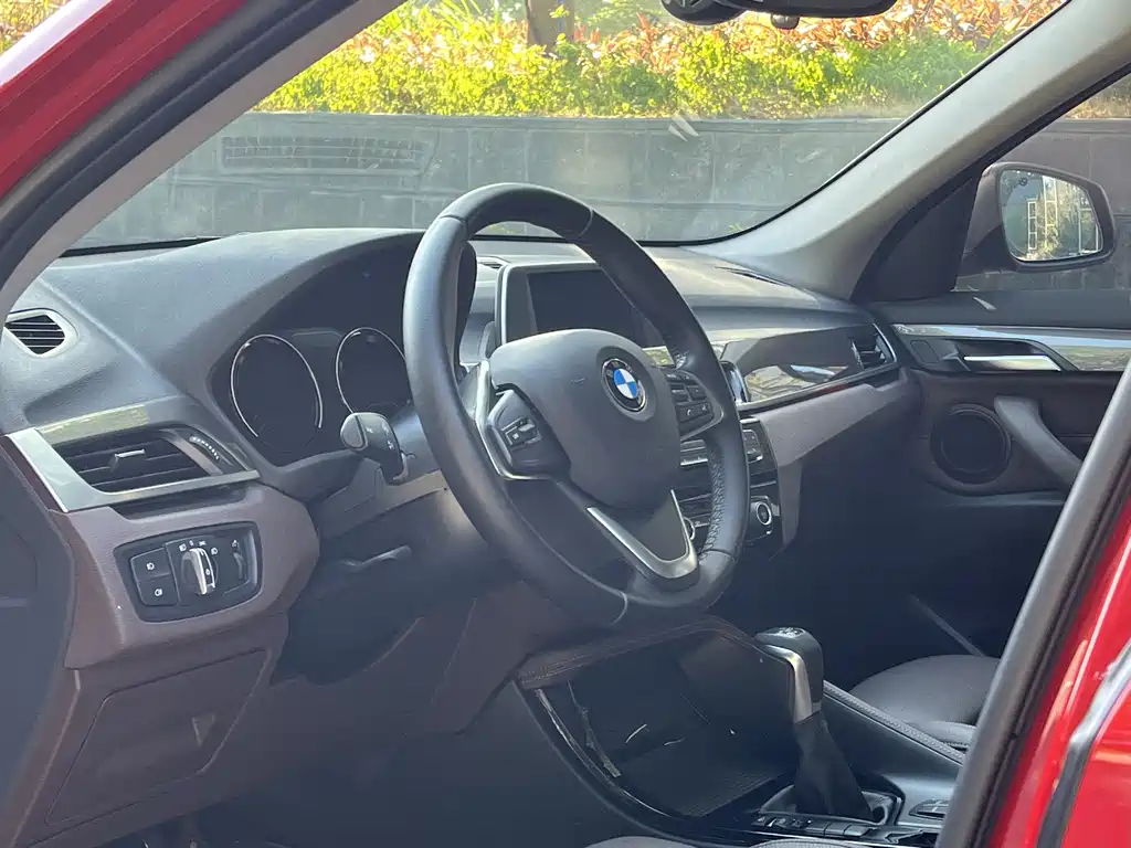 BMW X1 2019 — фото 12