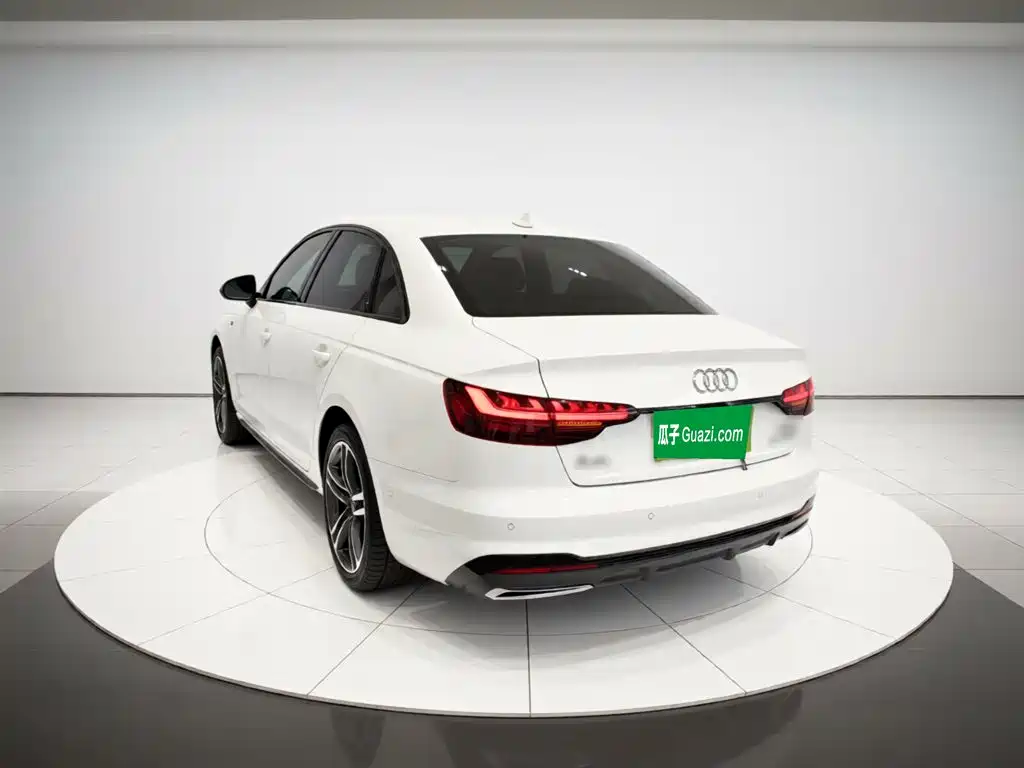 Audi A4L 2023