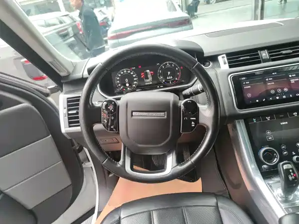 Land Rover Range Rover Sport 2020