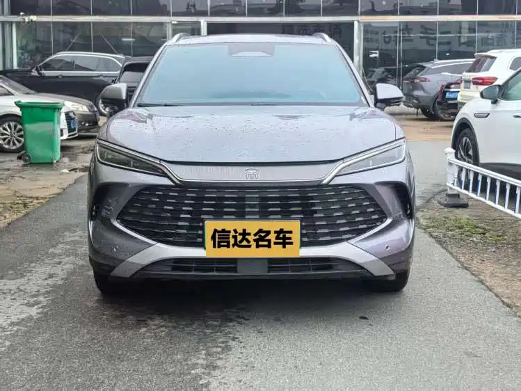 BYD L DM-i 2025 — фото 3