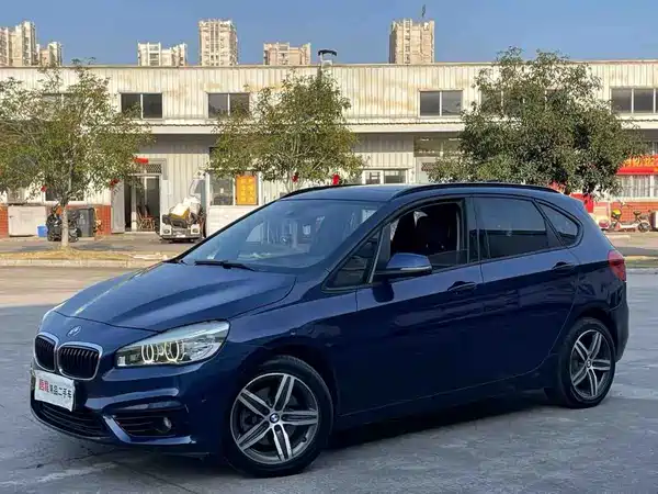 BMW 2 Series Station Wagon 2016
