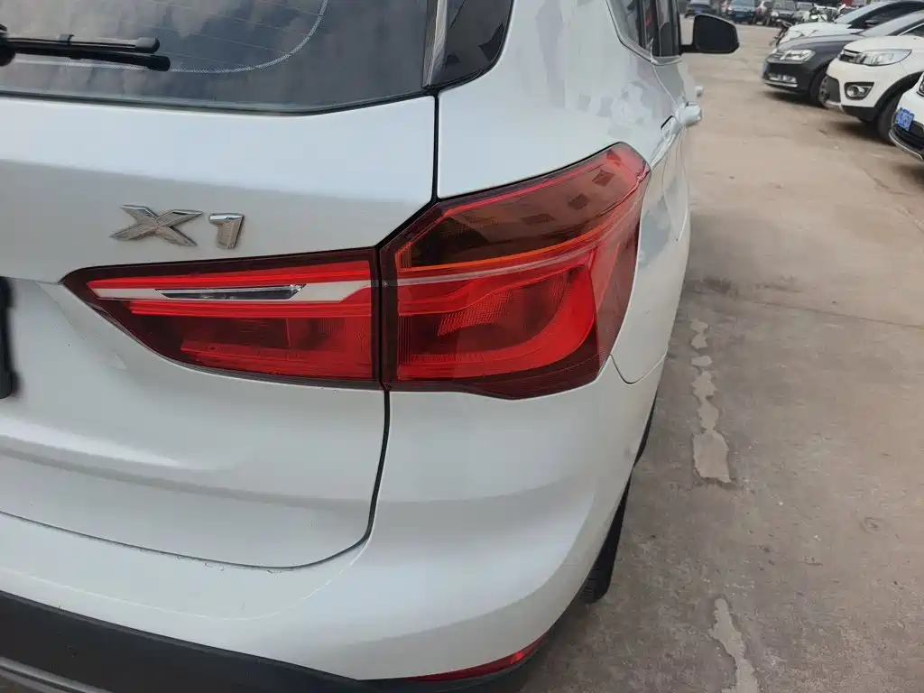 BMW X1 2018 — фото 8