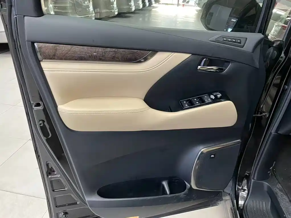 Toyota Wilfa 2019 — фото 12