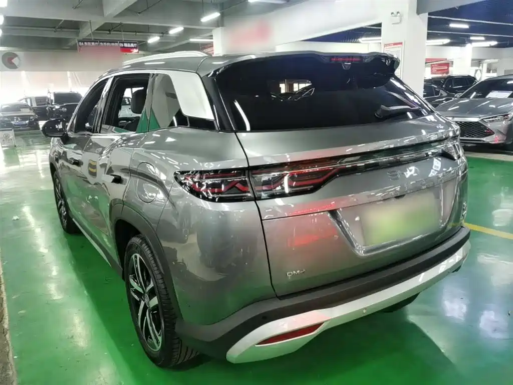 BYD L DM-i 2025 — фото 5