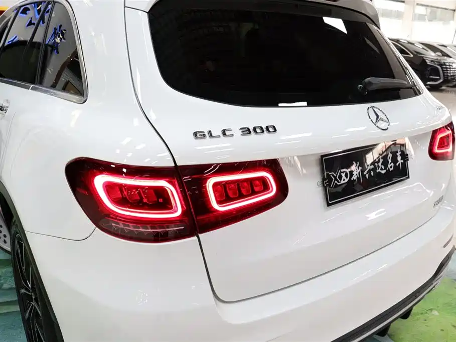 Mercedes-Benz GLC 2020 — фото 24
