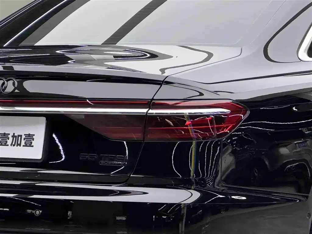 Audi A8 2024 — фото 23