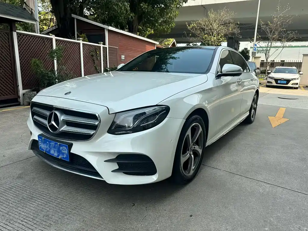 Mercedes-Benz E-Class 2017 — фото 1