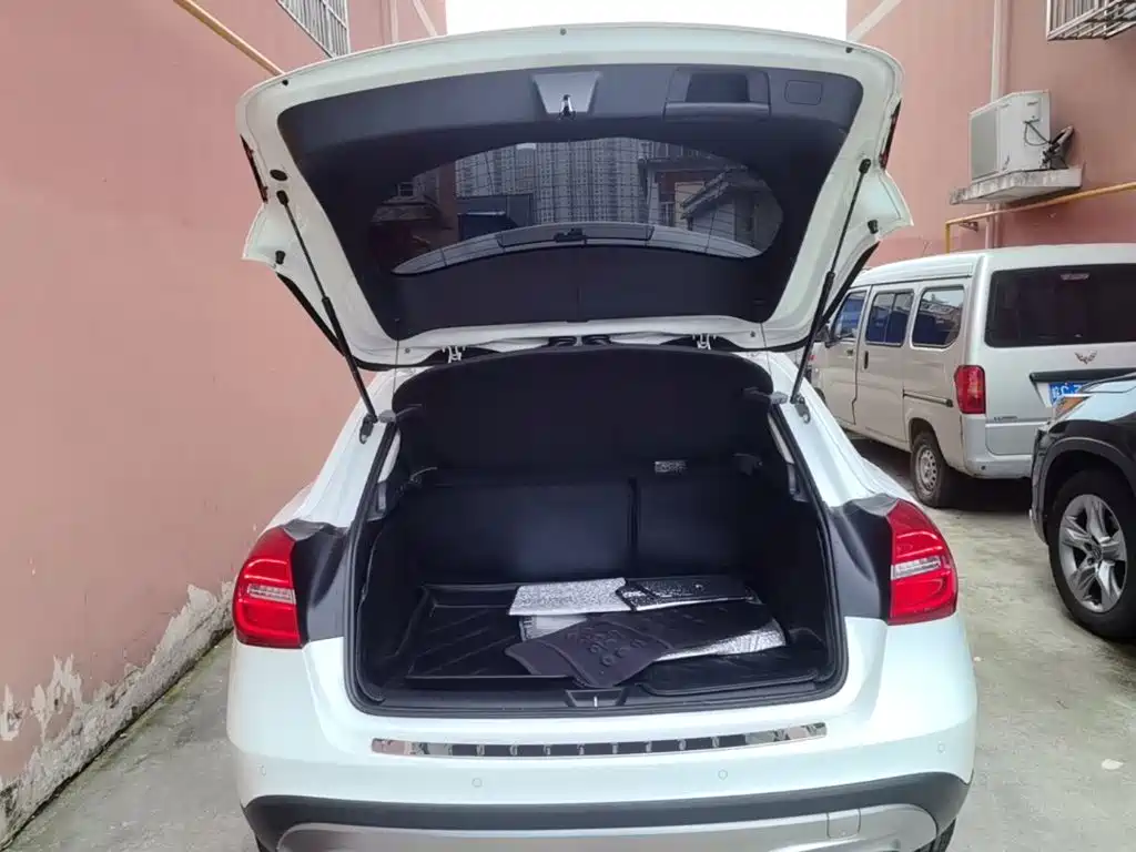 Mercedes-Benz GLA 2016 — фото 19