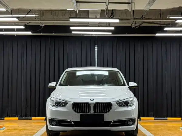 BMW 5 Series GT 2015