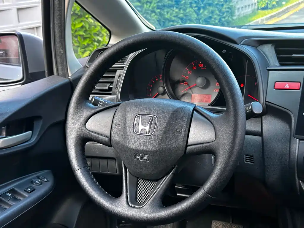 Honda Fit 2016 — фото 16