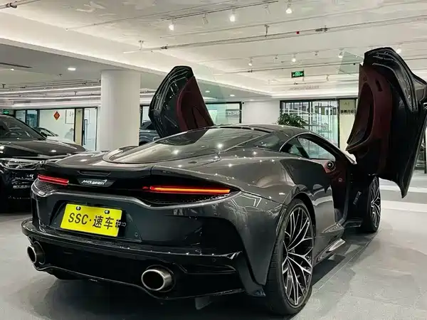 McLaren GT 2022