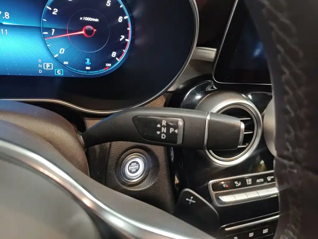 Mercedes-Benz GLC 2020 — фото 12