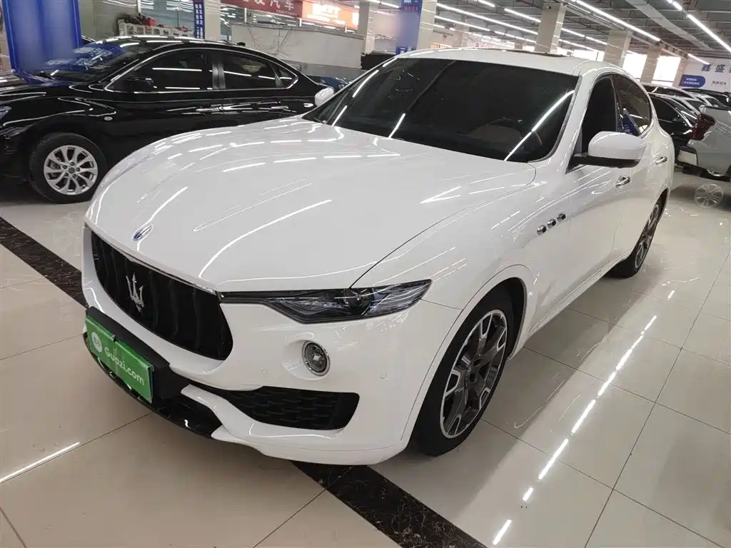 Maserati Levante 2017 — фото 1