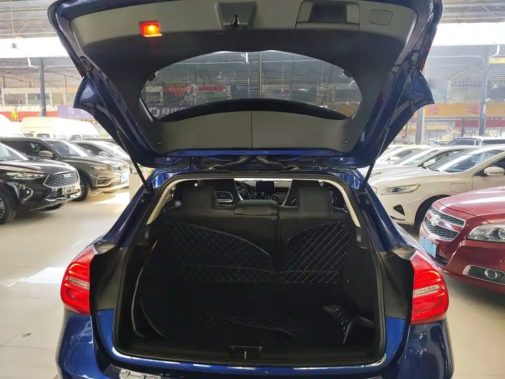 Mercedes-Benz GLA 2016 — фото 15