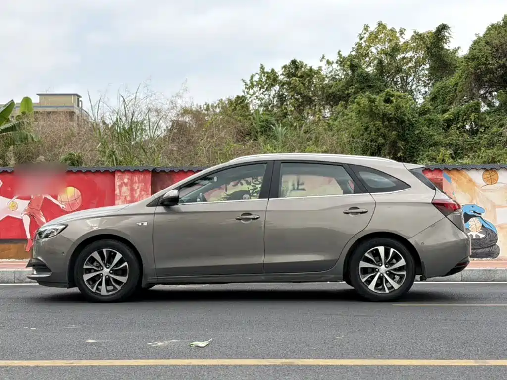 Buick Excelle 2018 — фото 15