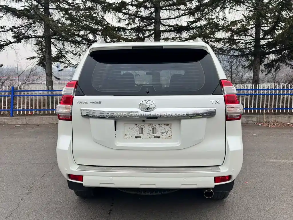 Toyota Prado 2017 — фото 8