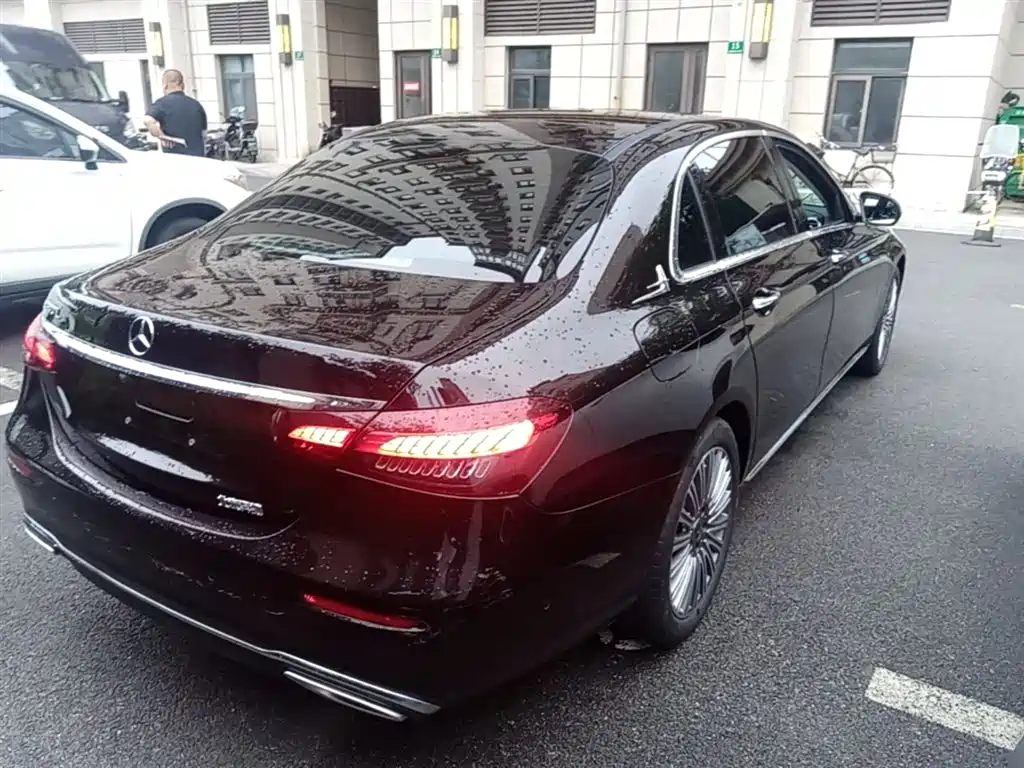 Mercedes-Benz E-Class 2021