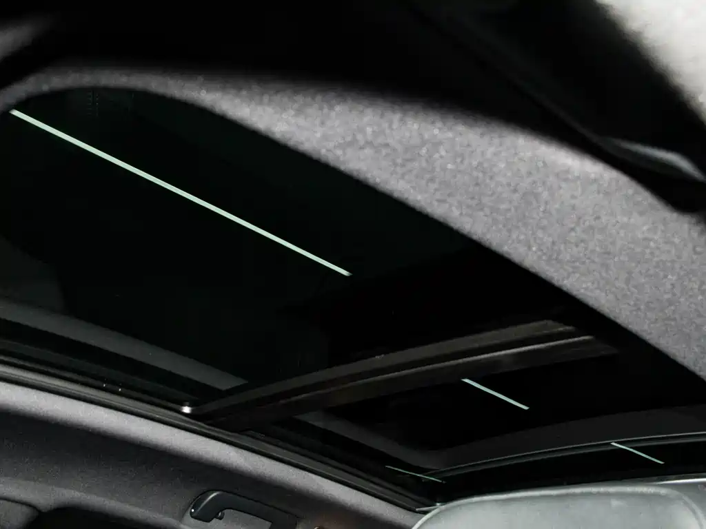 Porsche Macan 2021 — фото 15