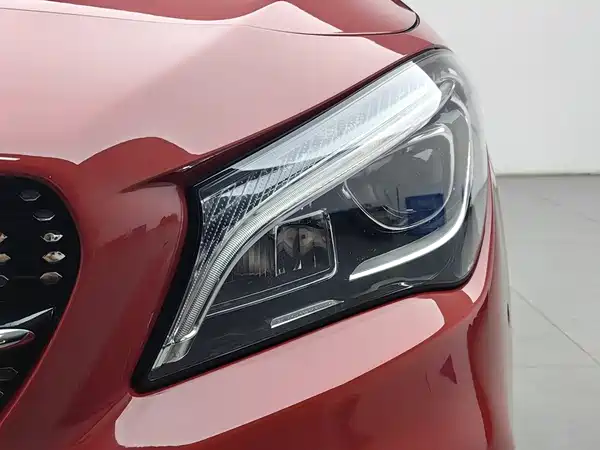 Mercedes-Benz CLA 2018