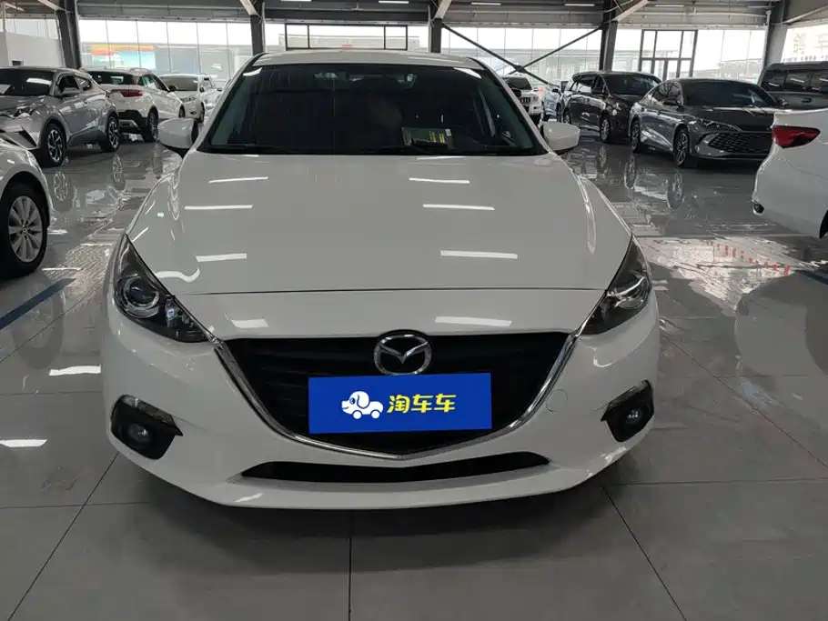 Mazda 3 Axela 2016
