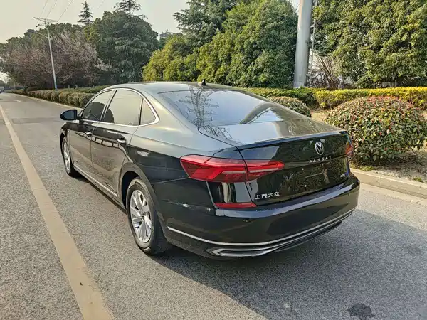 Volkswagen Passat Plug-In Hybrid 2022