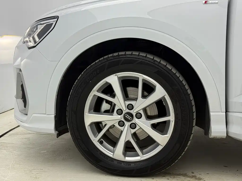 Audi Q3 Sportback 2021 — фото 20
