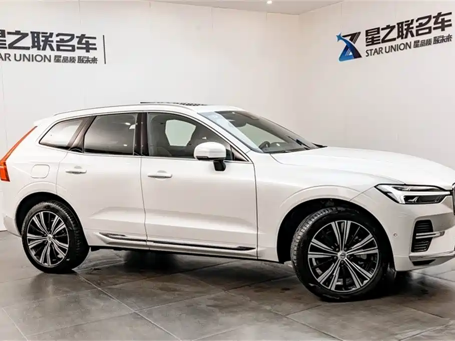 Volvo XC60 PHEV 2024 — фото 6