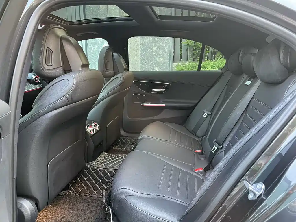Mercedes-Benz C-Class 2023 — фото 8