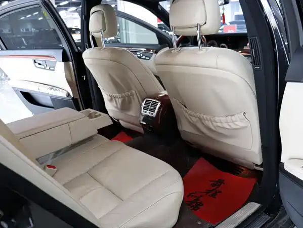 Mercedes-Benz S-Class 2008