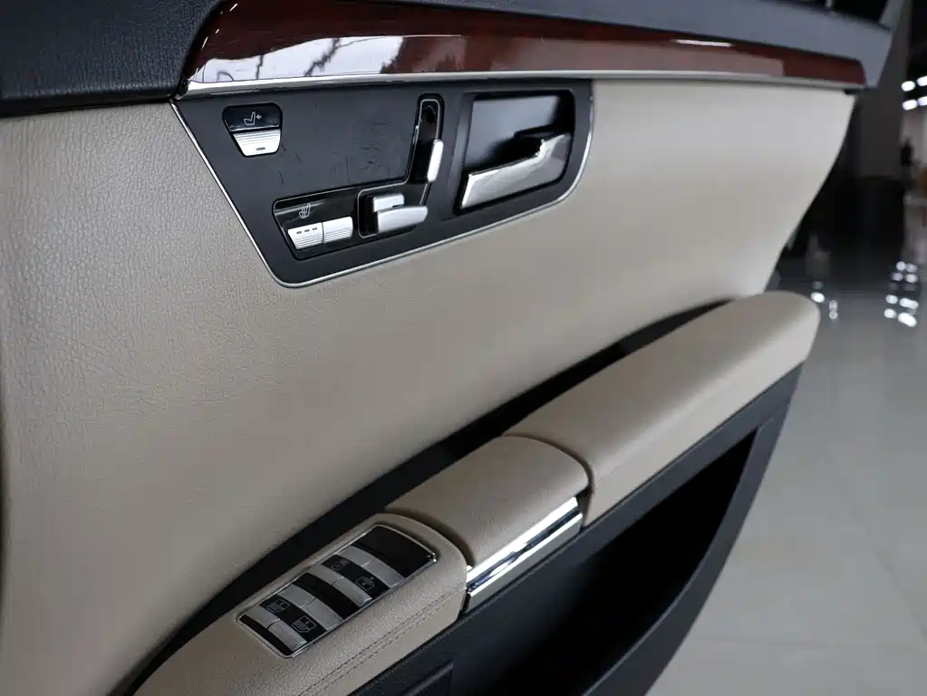 Mercedes-Benz S-Class 2008 — фото 13