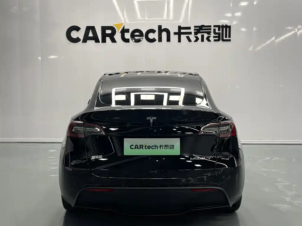 Tesla Model Y 2023 — фото 19