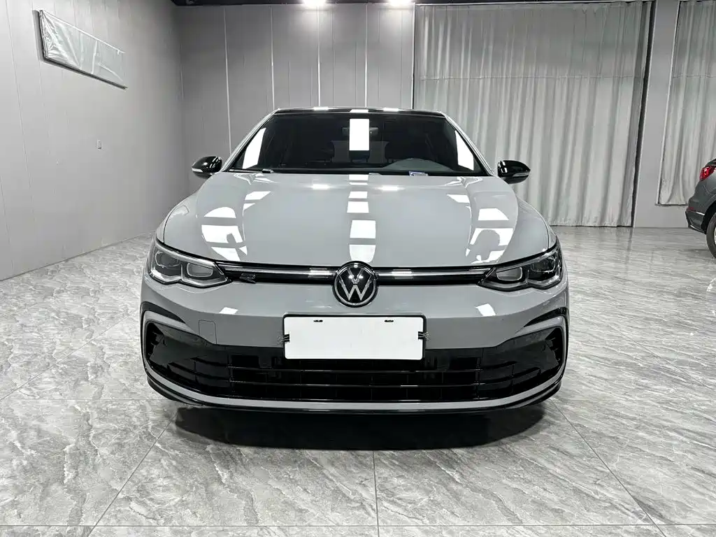 Volkswagen Golf 2023
