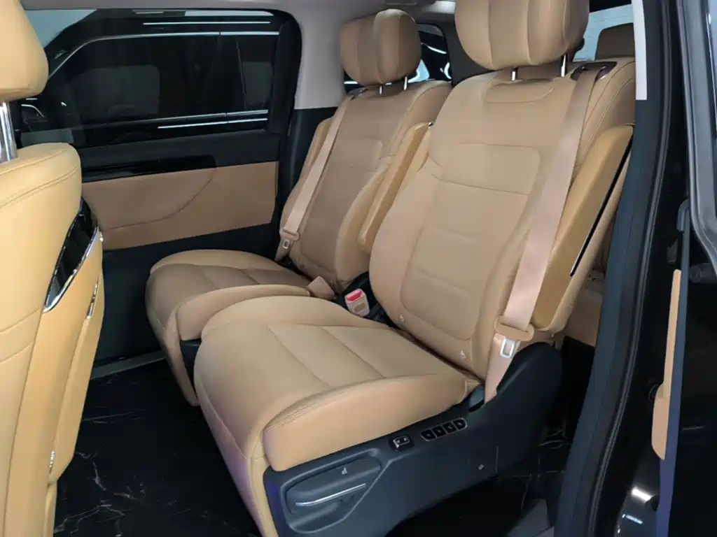 GAC Trumpchi E8 PHEV 2024 — фото 13