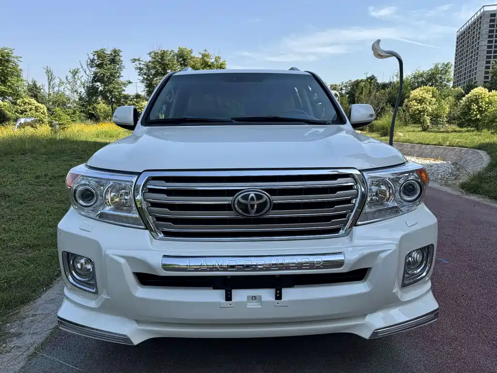 Toyota Land Cruiser 2015 — фото 9
