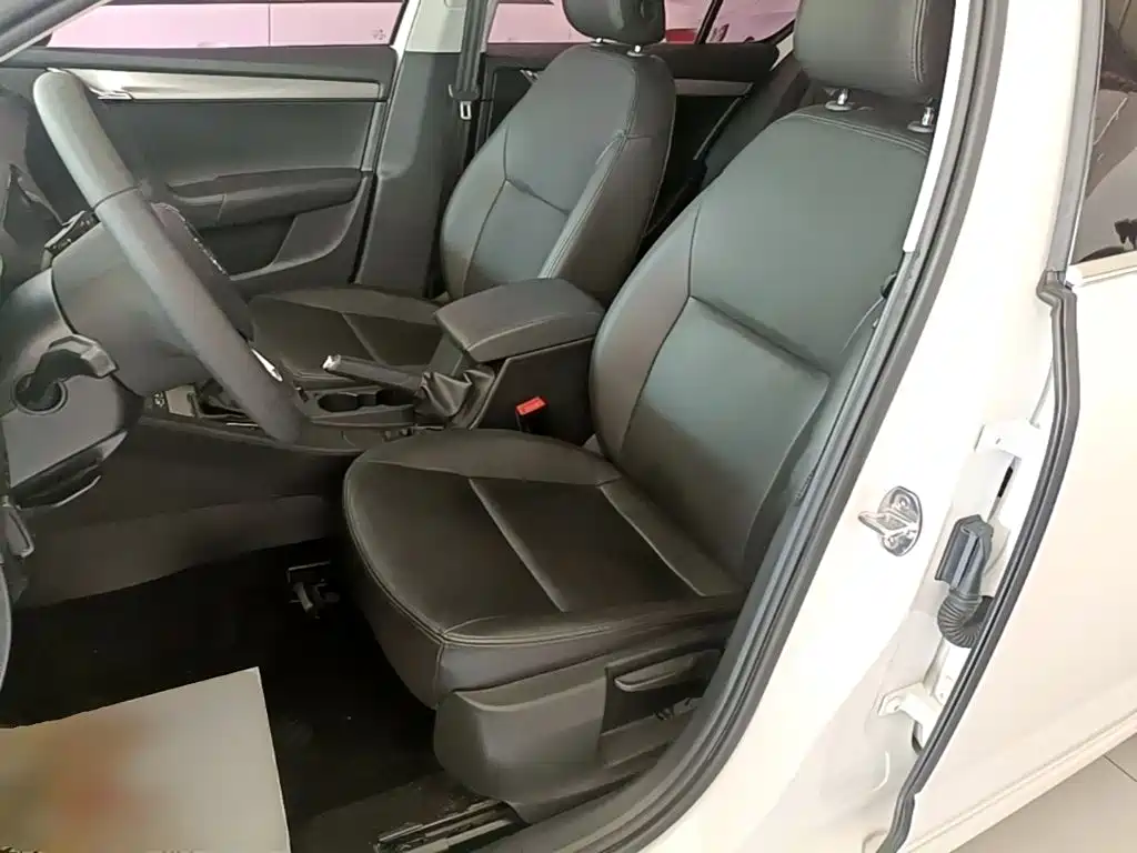 Skoda Octavia 2019 — фото 15
