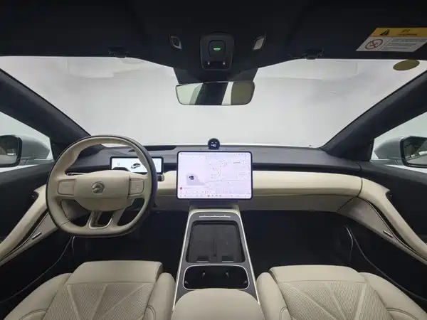 NIO ET5 2025