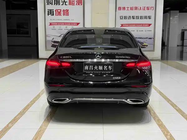 Mercedes-Benz E-Class 2022