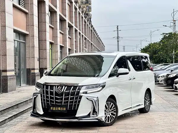 Toyota Alphard 2015