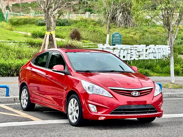 Hyundai Accent 2010